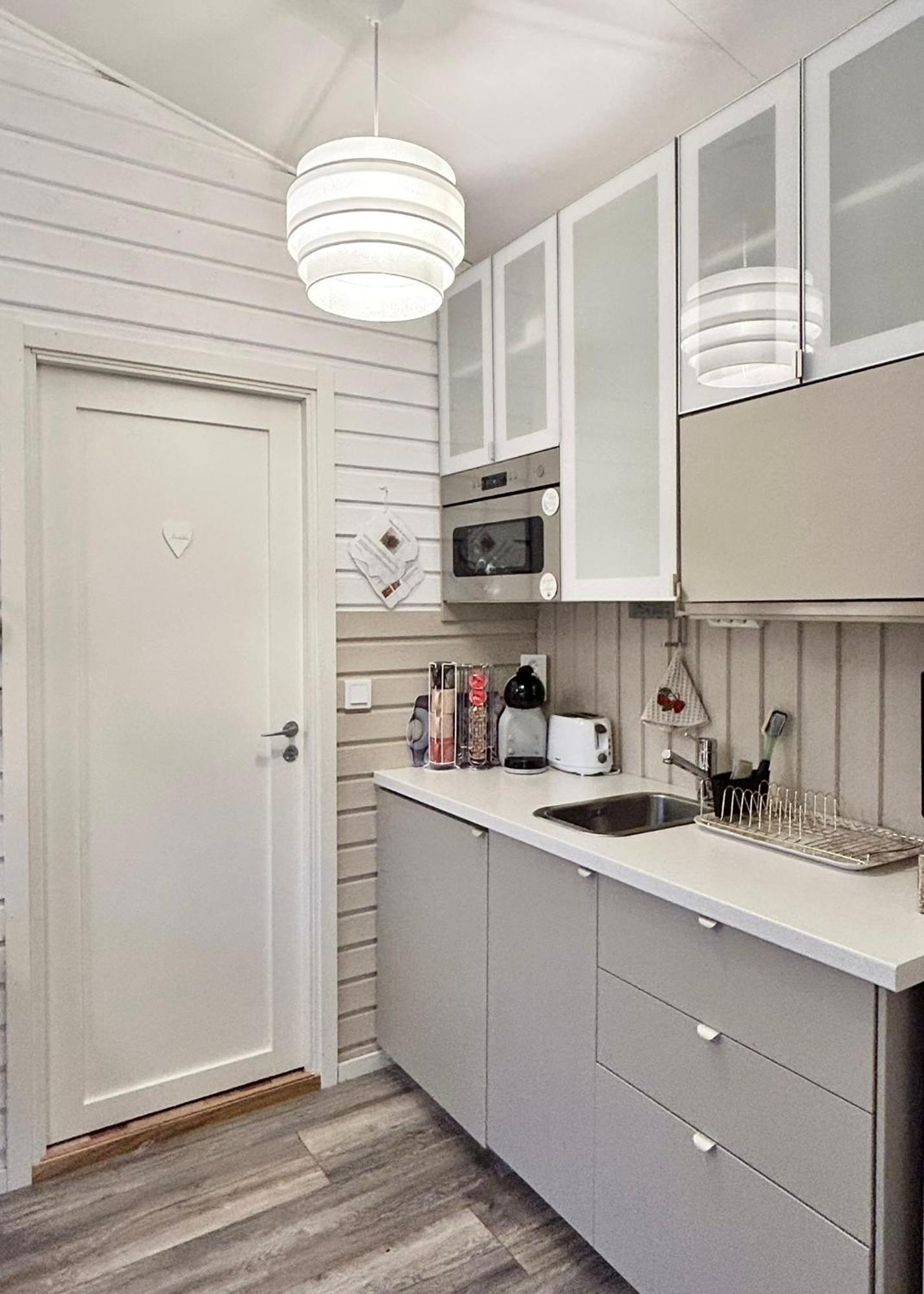 Lilla Huset Bed & Breakfast - Countryside Guesthouse, Free Parking Örebro Exterior foto